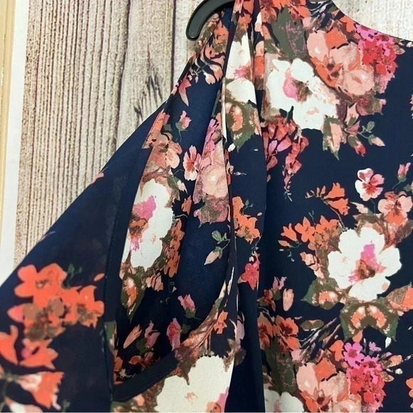 Lulus Shifting Dears Navy Blue Floral Print Split Sleeves Dress Size medium - Picture 8 of 13